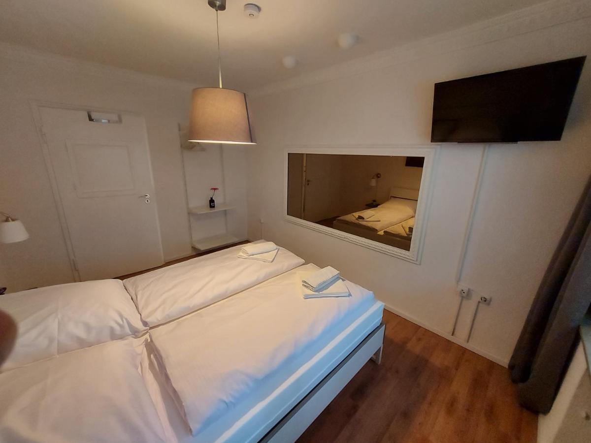 Overnight Apartment Кельн Екстер'єр фото